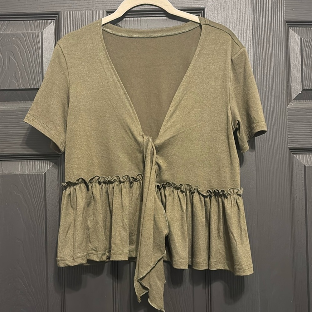 Tie Front Cropped Top